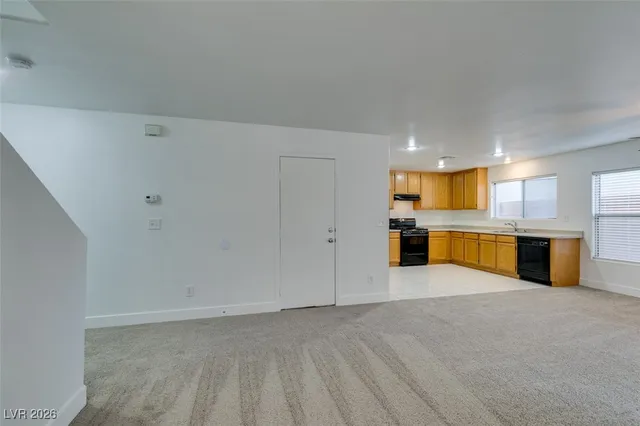 $1,795 | 11924 Lemon Balm Street, Las Vegas, NV 89183