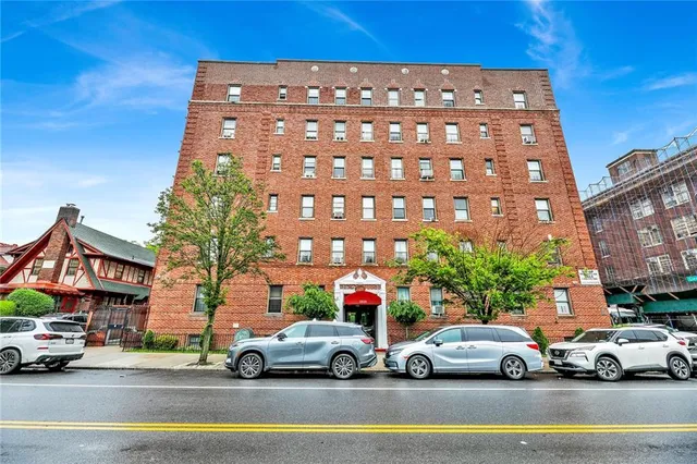 $369,000 | 2835 Bedford Avenue, Unit 4D | Flatbush