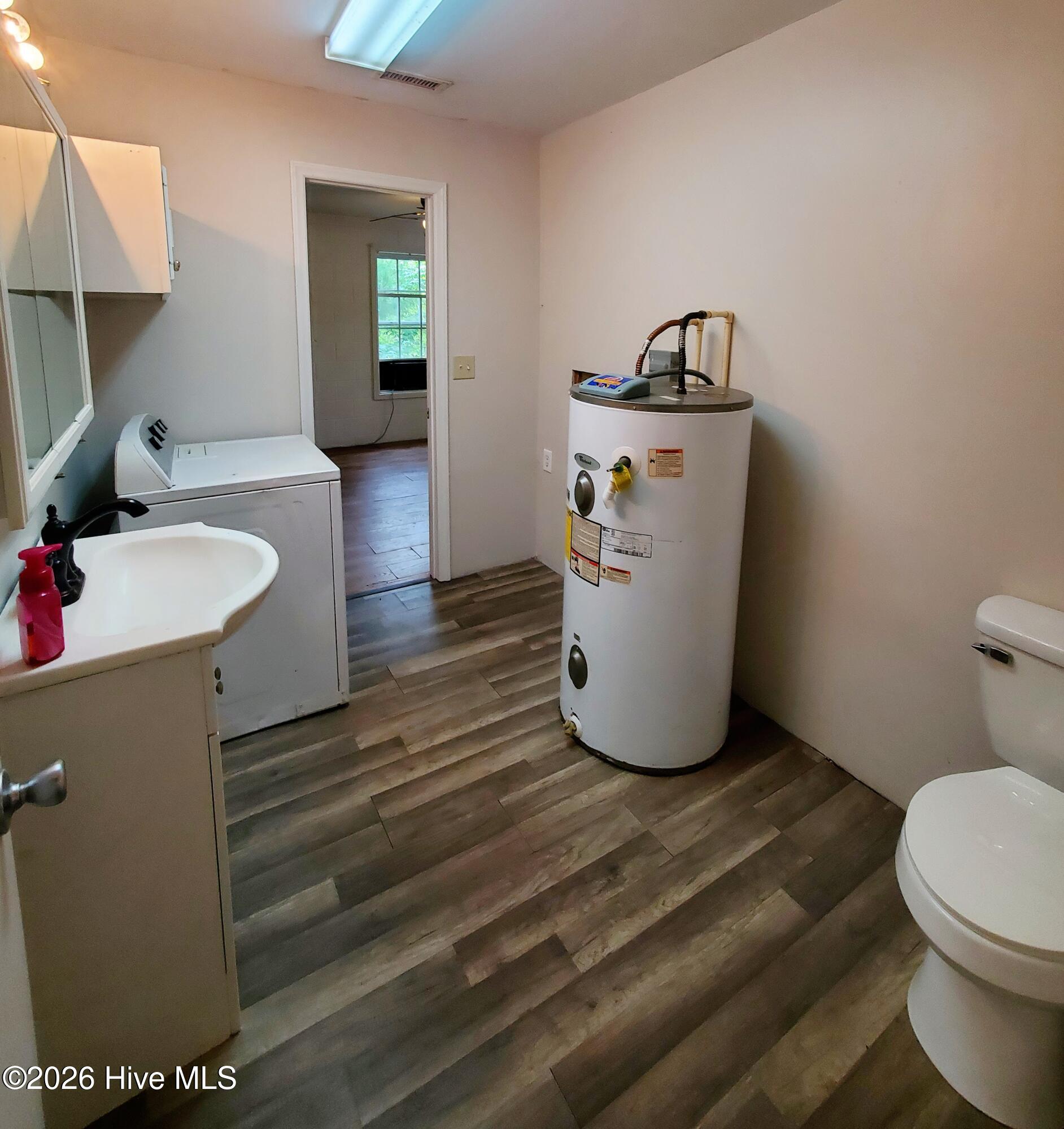 425 Colonial Landing Road Southeast Bolivia, NC 28422 - Photo 14 of 50