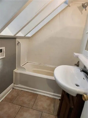 $2,100 | 6595 Wuerpel Street, Unit REAR, New Orleans, LA 70124