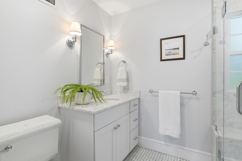 38 Oxford Road Longmeadow, MA 01106 - Photo 22 of 42