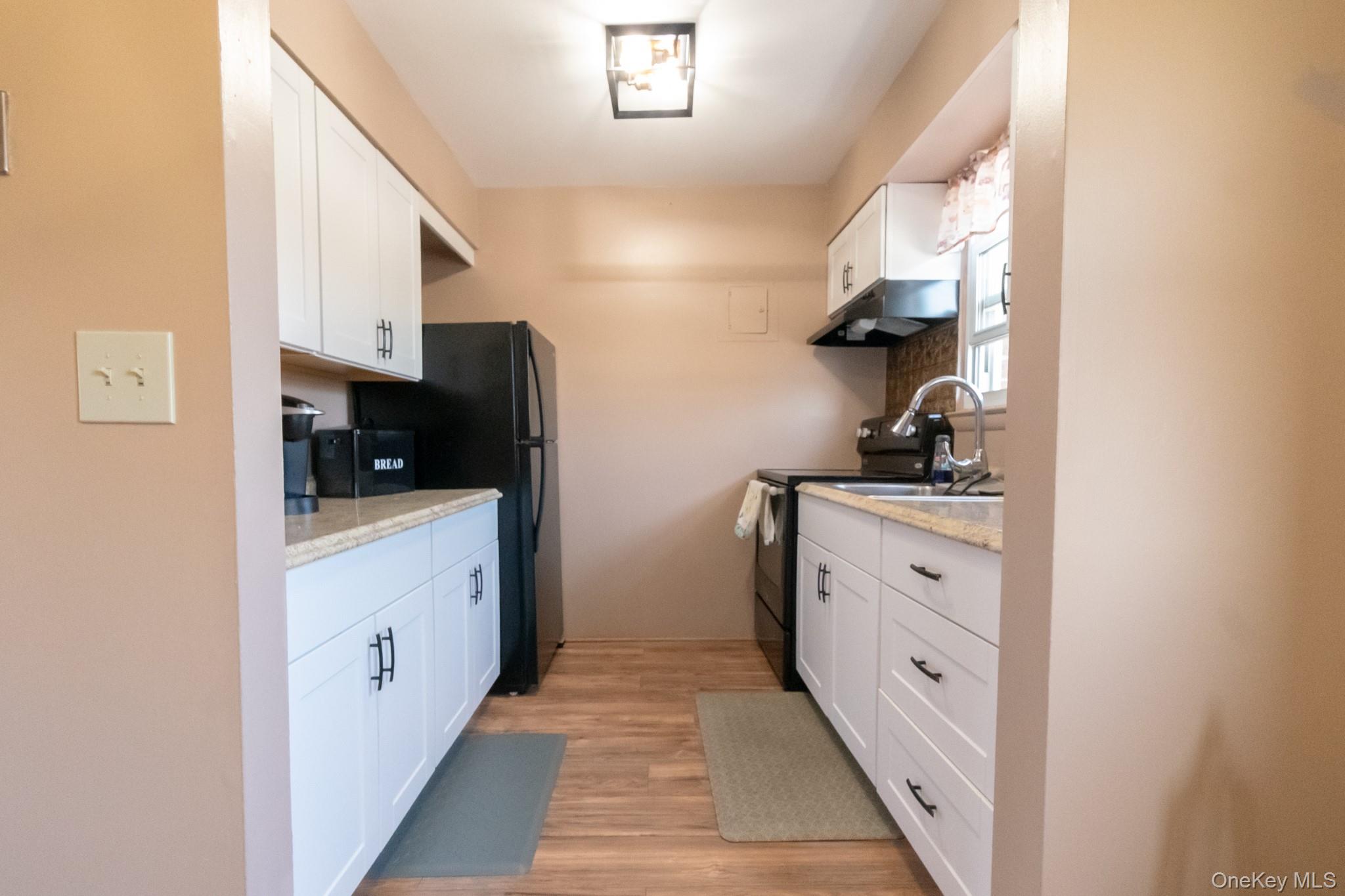 1548 9th Route, Unit 12F Wappingers Falls, NY 12590 - Photo 5 of 11