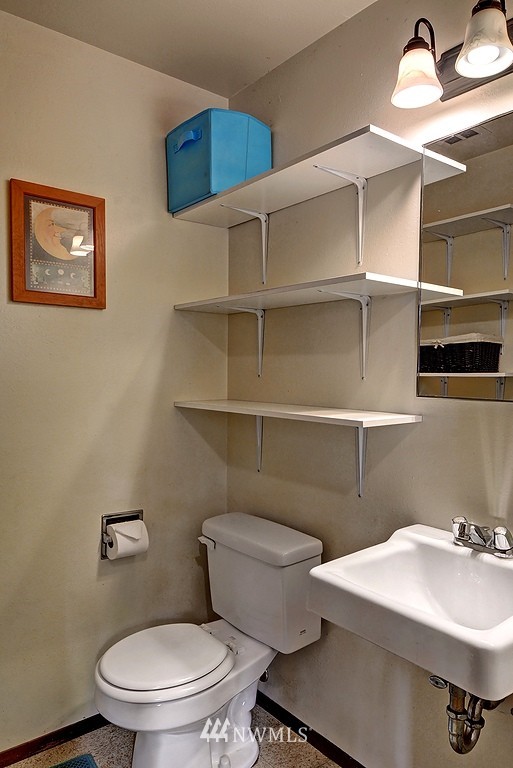 14514 164th Place Southeast Renton, WA 98059 - Photo 13 of 18 Gallery Image 13