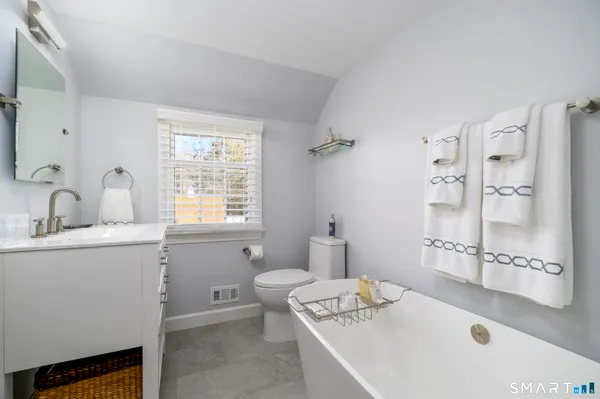$1,365,000 | 1 Westview Lane, Norwalk, CT 06854