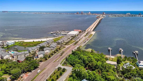 $425,000 | 0 Soundview Trail, Gulf Breeze, FL 32561