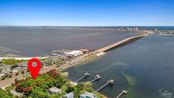 $425,000 | 0 Soundview Trail, Gulf Breeze, FL 32561