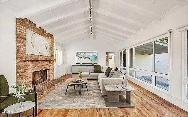 $1,775,000 | 5701 Corbin Avenue, Tarzana, CA 91356