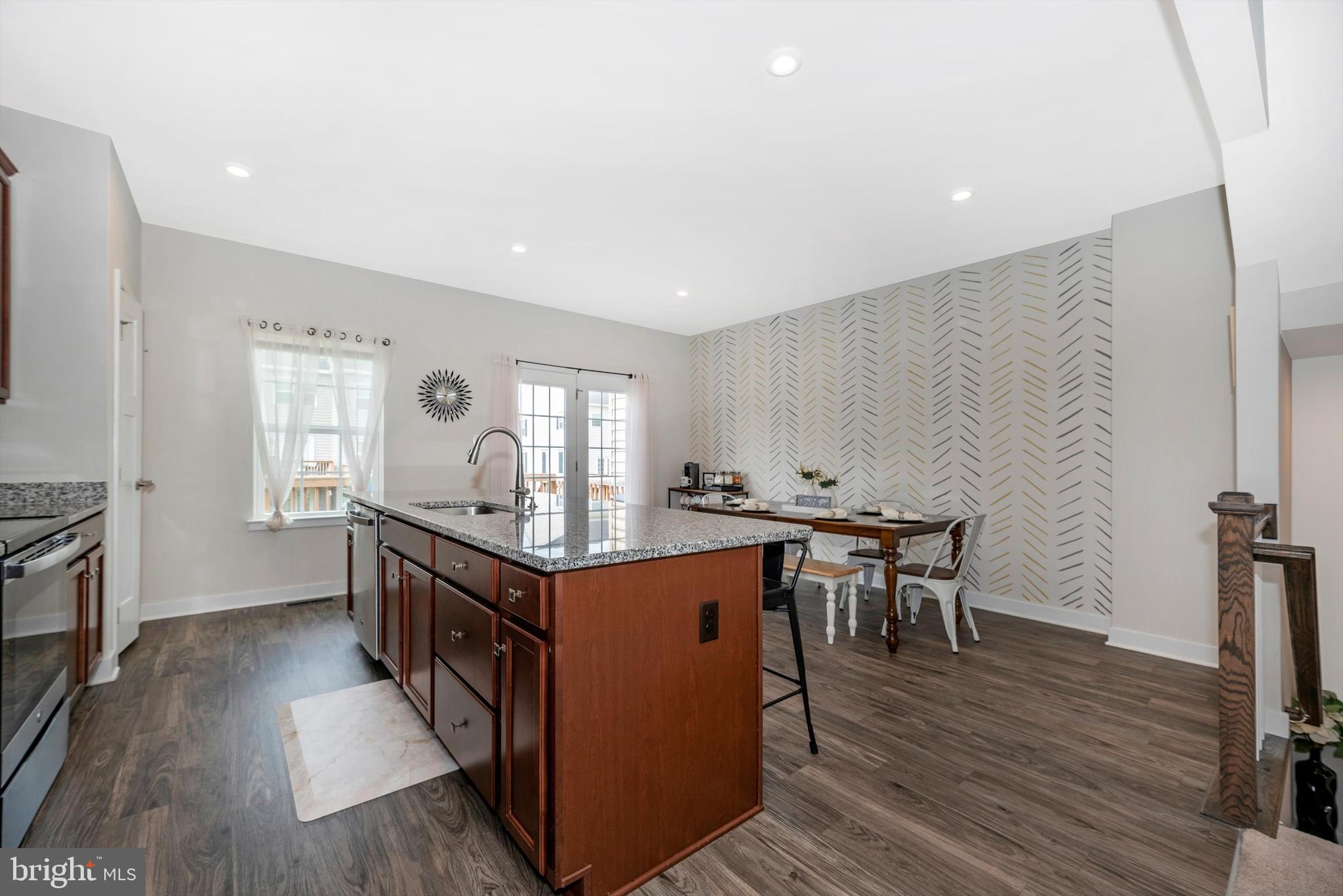 124 Quebec Court Falling Waters, WV 25419 - Photo 8 of 34