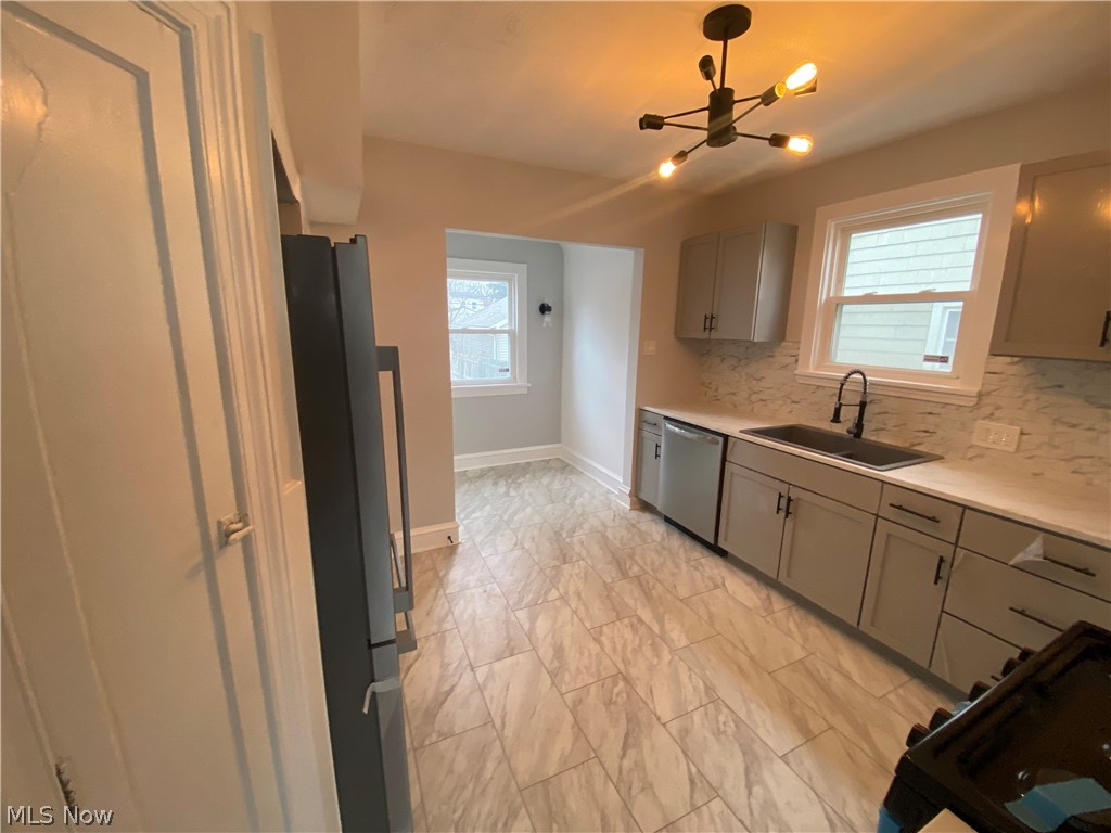 3605 Silsby Road University Heights, OH 44118 - Photo 9 of 27