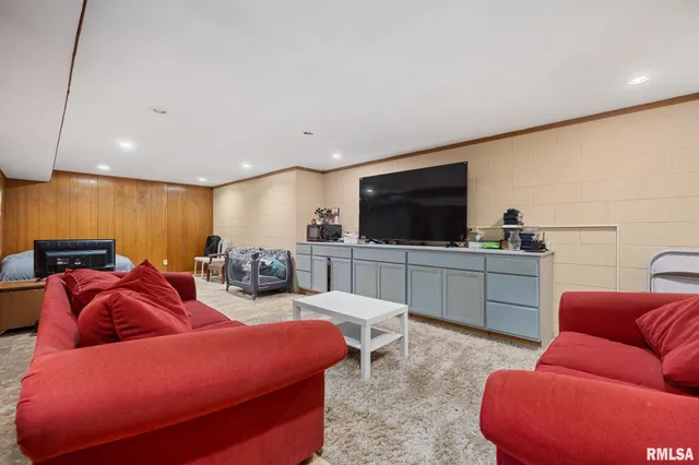 $199,990 | 5514 North Jesters Court, Peoria, IL 61614