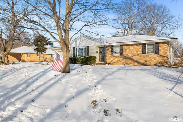 $199,990 | 5514 North Jesters Court, Peoria, IL 61614