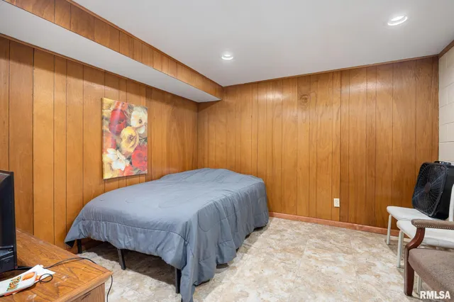 $199,990 | 5514 North Jesters Court, Peoria, IL 61614