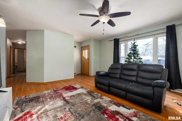 $199,990 | 5514 North Jesters Court, Peoria, IL 61614