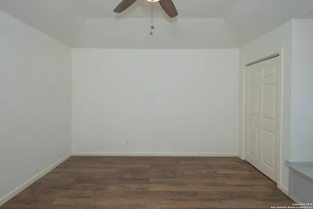 $2,350 | 430 Cr 683, Lytle, TX 78052