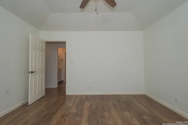 $2,350 | 430 Cr 683, Lytle, TX 78052