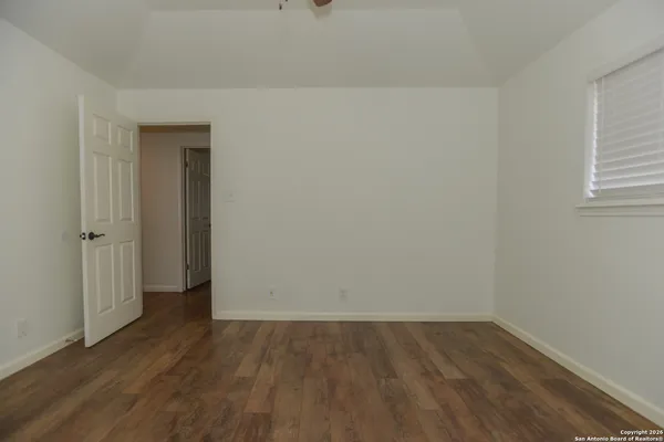 $2,350 | 430 Cr 683, Lytle, TX 78052