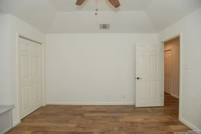 $2,350 | 430 Cr 683, Lytle, TX 78052