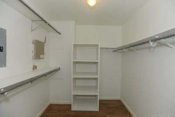 $2,350 | 430 Cr 683, Lytle, TX 78052