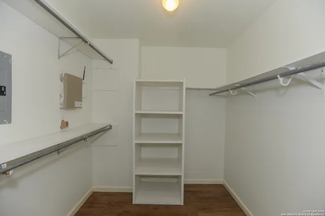 $2,350 | 430 Cr 683, Lytle, TX 78052