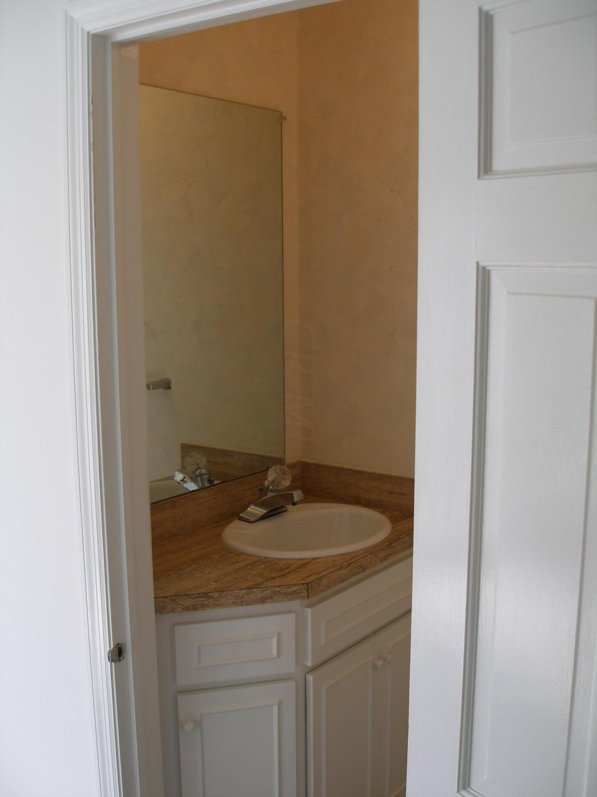 1572 Noe Bixby Road, Unit A7 Columbus, OH 43232 - Photo 19 of 26
