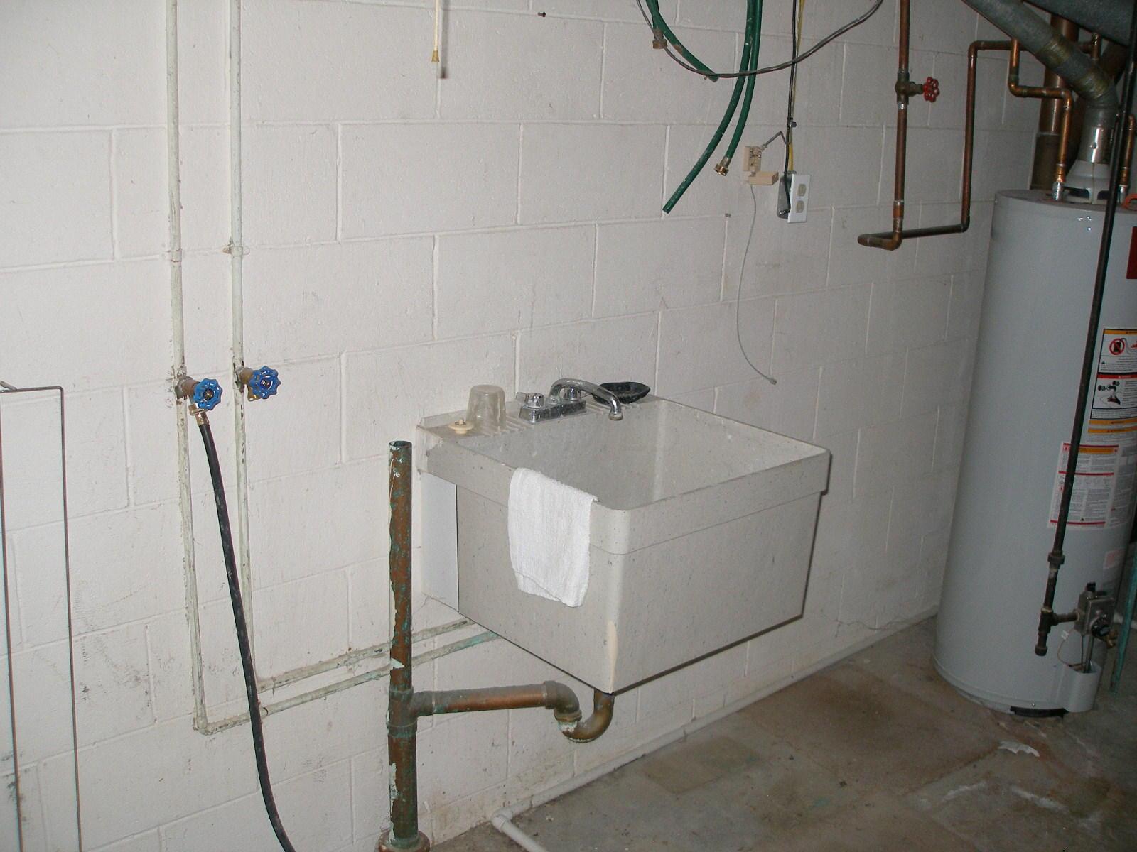 1572 Noe Bixby Road, Unit A7 Columbus, OH 43232 - Photo 23 of 26
