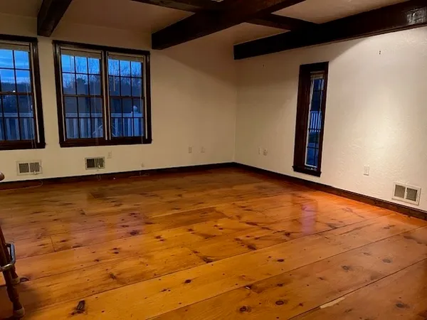$2,400 | 16 A Stowe Road, Unit A, Southborough, MA 01772