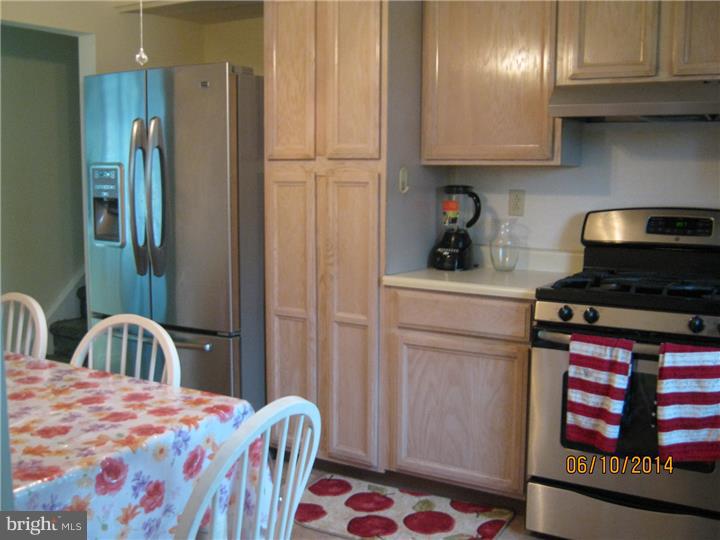 928 Kirk Road Williamstown, NJ 08094 - Photo 6 of 10 Kitchen