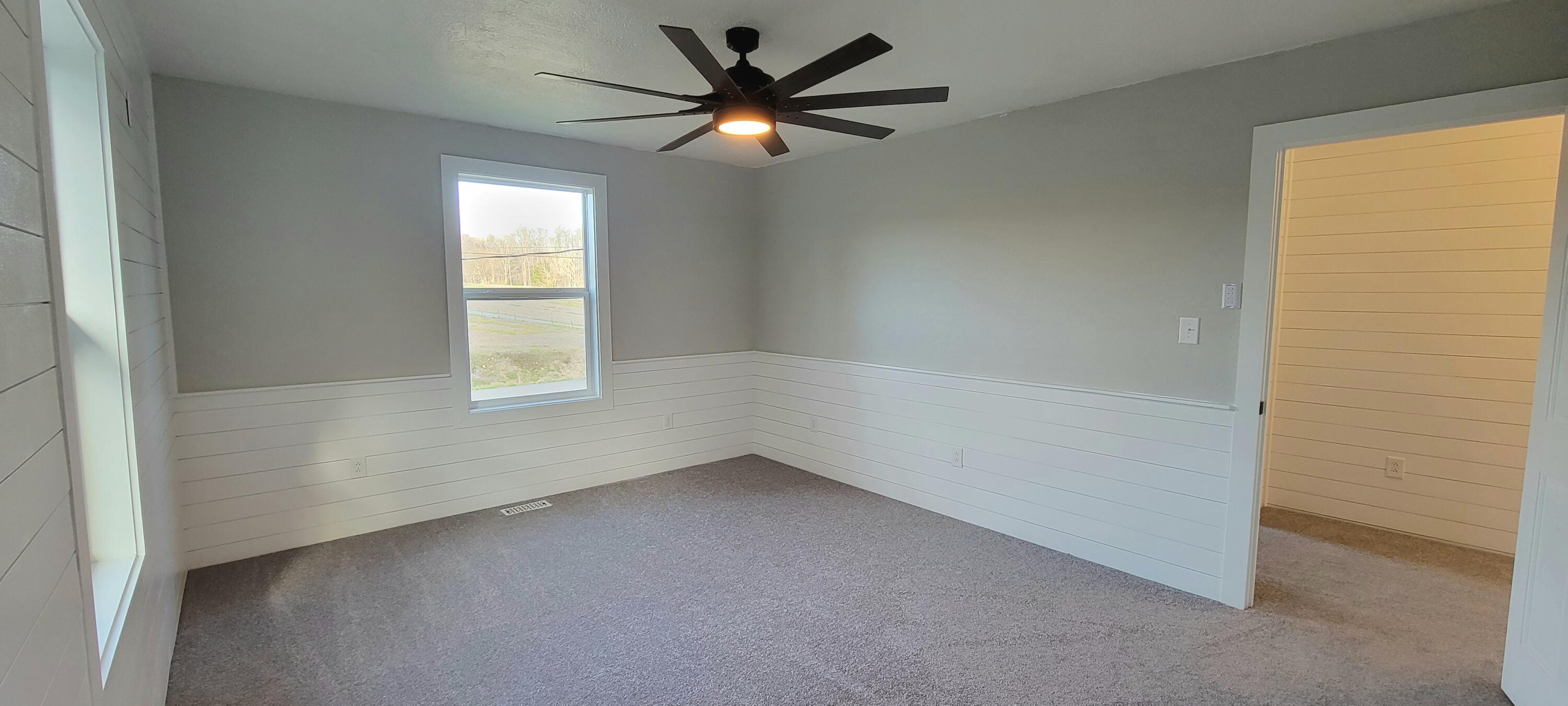185 H Heaton Road Elizabethton, TN 37643 - Photo 21 of 33 Main Bedroom