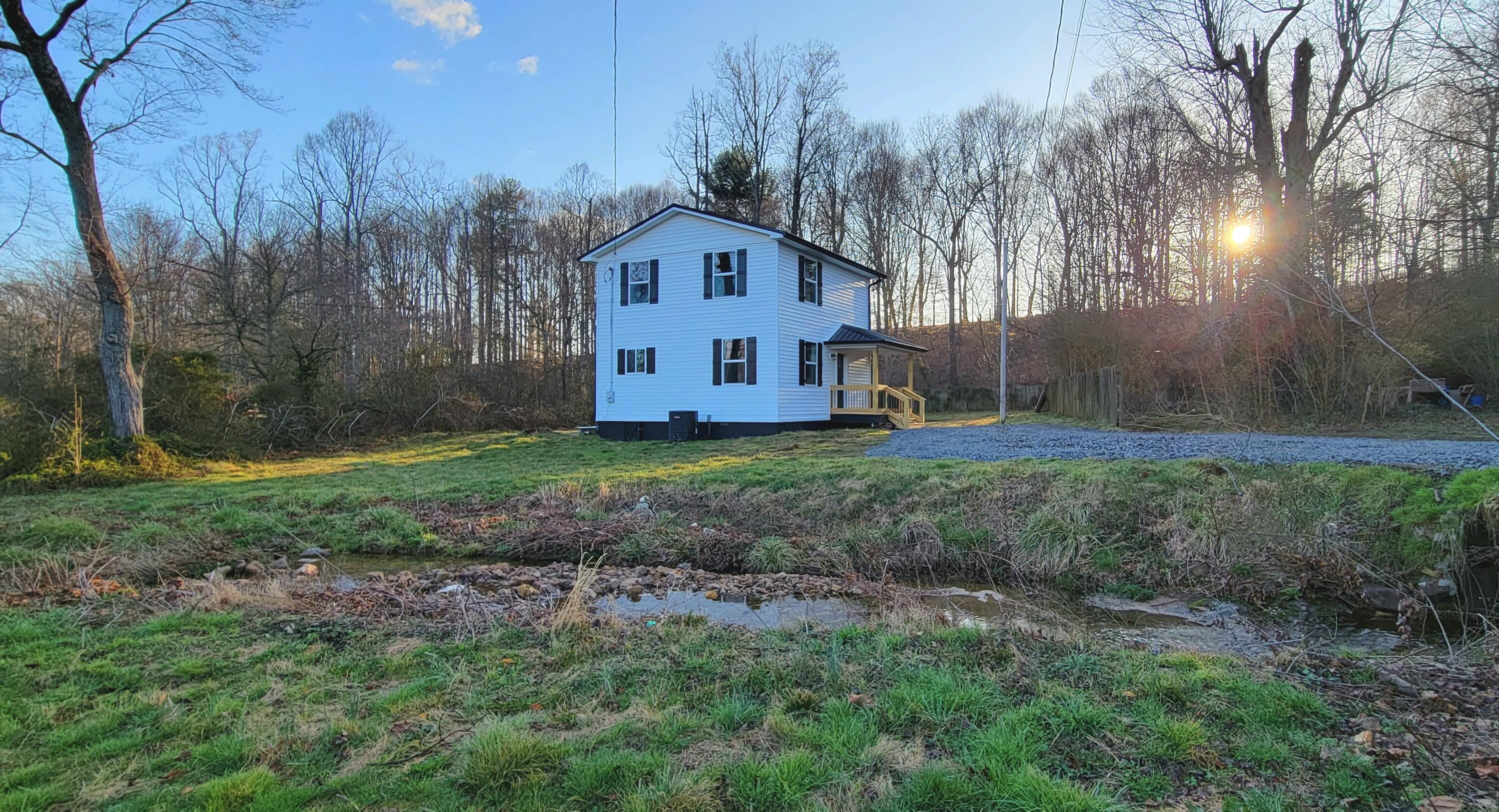 185 H Heaton Road Elizabethton, TN 37643 - Photo 29 of 33 03624BDA-FDC0-44C4-8B26-AAD670D961A3