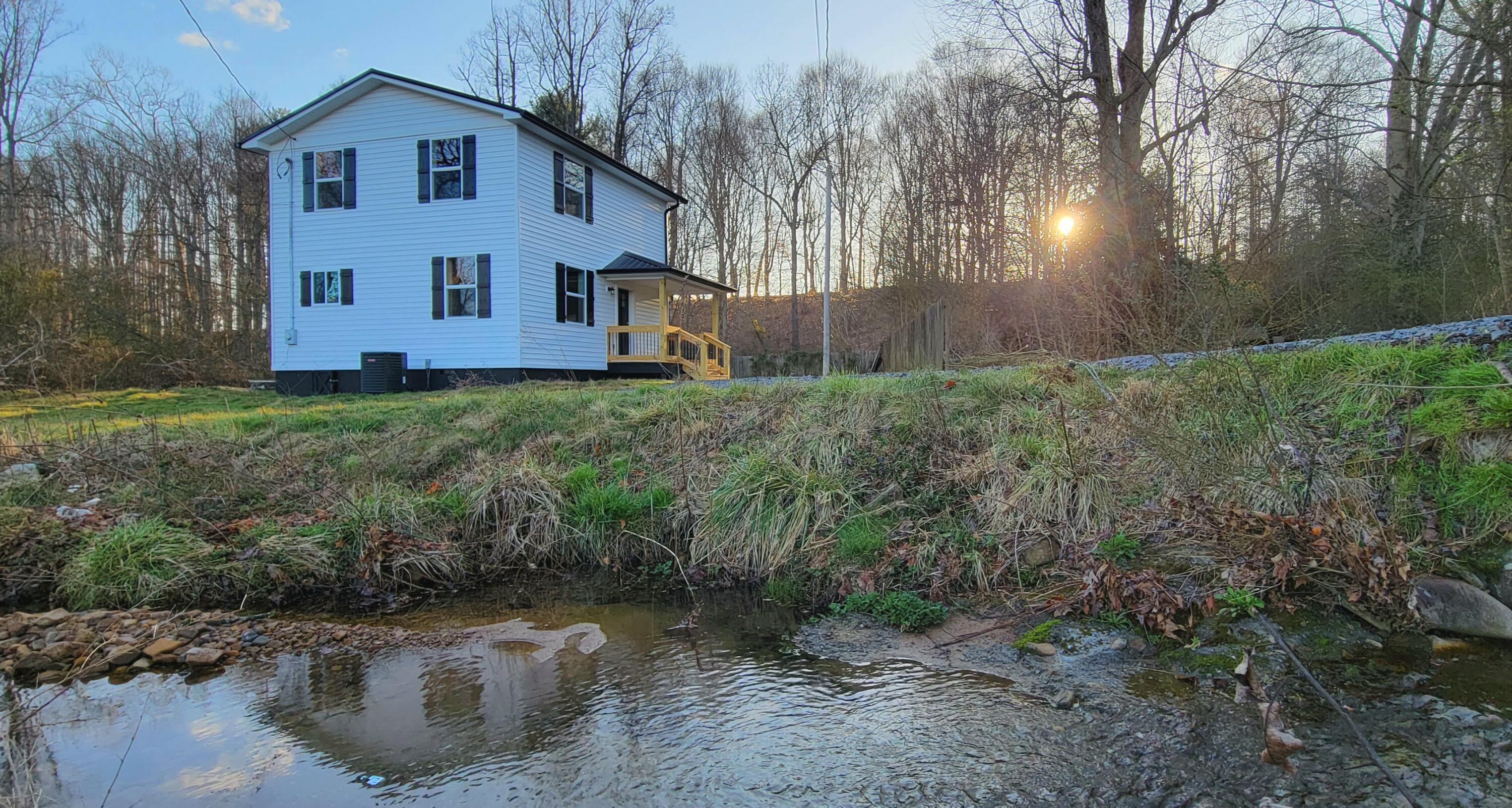 185 H Heaton Road Elizabethton, TN 37643 - Photo 30 of 33 A42D25D5-BE14-4D7A-A03C-3E098A51225B