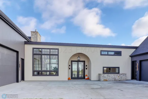 $2,850,000 | 773 5th Ave. North, Casselton, ND 58012