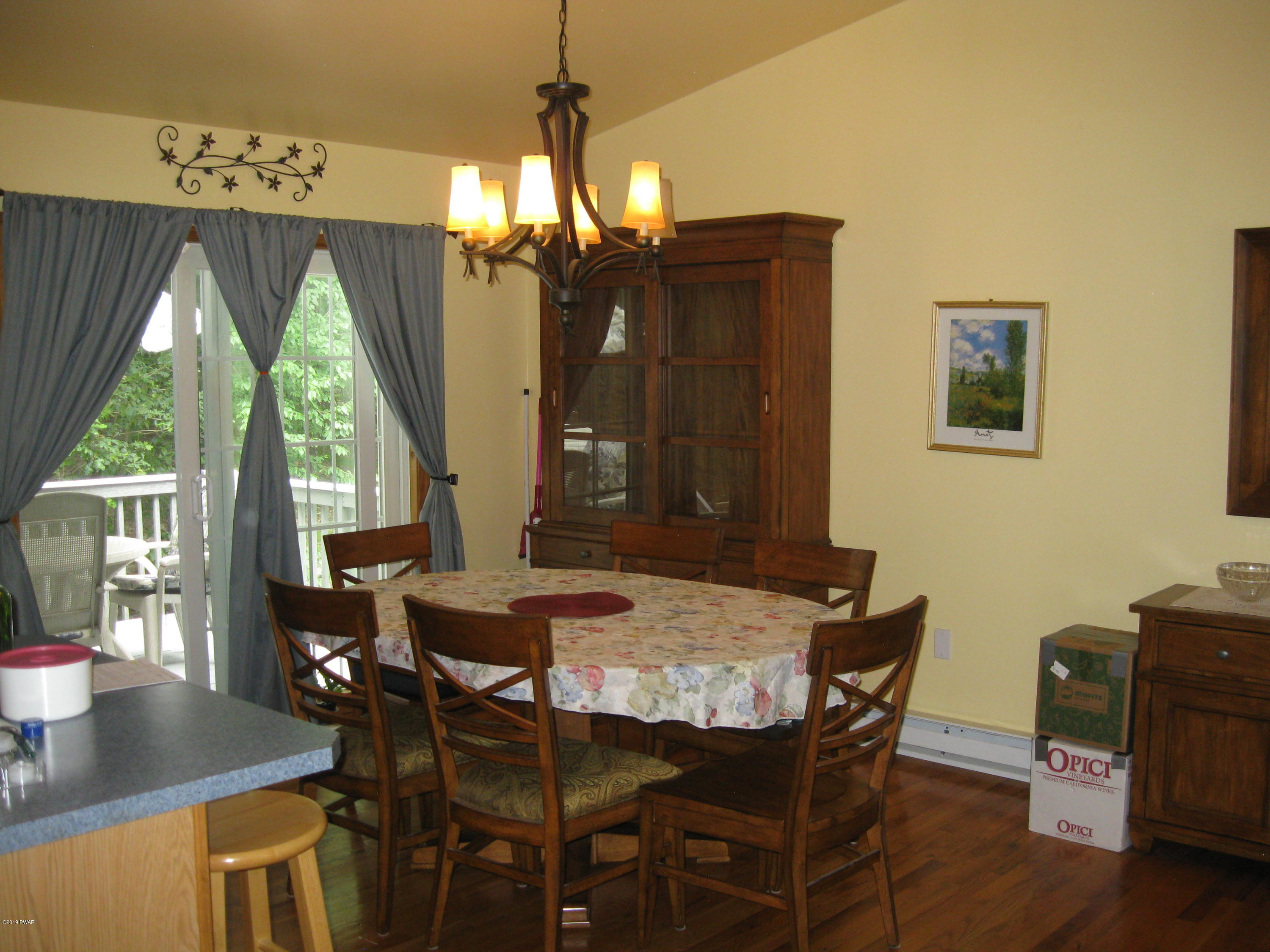 157 Gold Key Road Milford, PA 18337 - Photo 8 of 31 Dining Rm