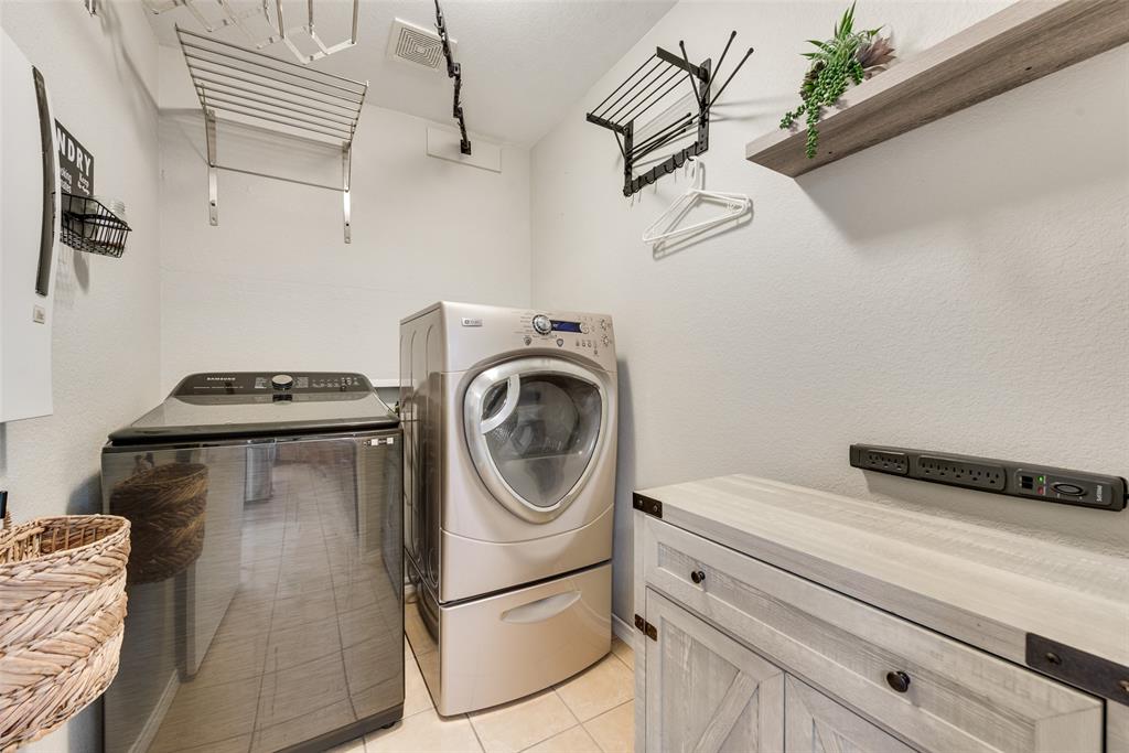 13033 Fencerow Road Fort Worth, TX 76244 - Photo 24 of 37 Gallery Image 24