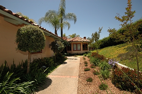 1736 Kings Road Vista, CA 92084 - Photo 18 of 25