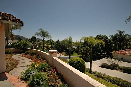 1736 Kings Road Vista, CA 92084 - Photo 5 of 25