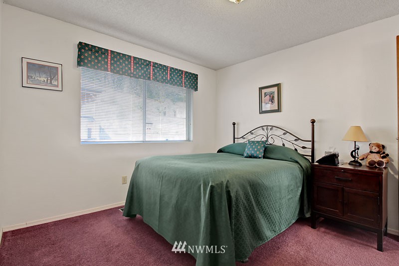 20221 107th Avenue Northeast Bothell, WA 98011 - Photo 12 of 21 Gallery Image 12