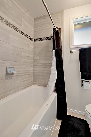 20221 107th Avenue Northeast Bothell, WA 98011 - Photo 14 of 21 Gallery Image 14