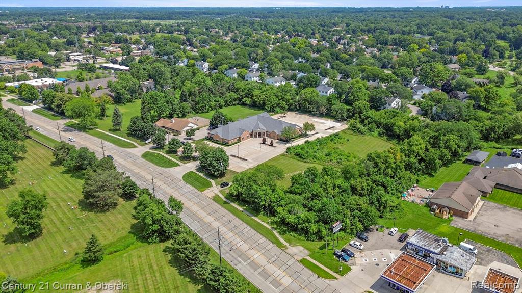 38500 Garfield Road Clinton Township, MI 48038 - Photo 5 of 12