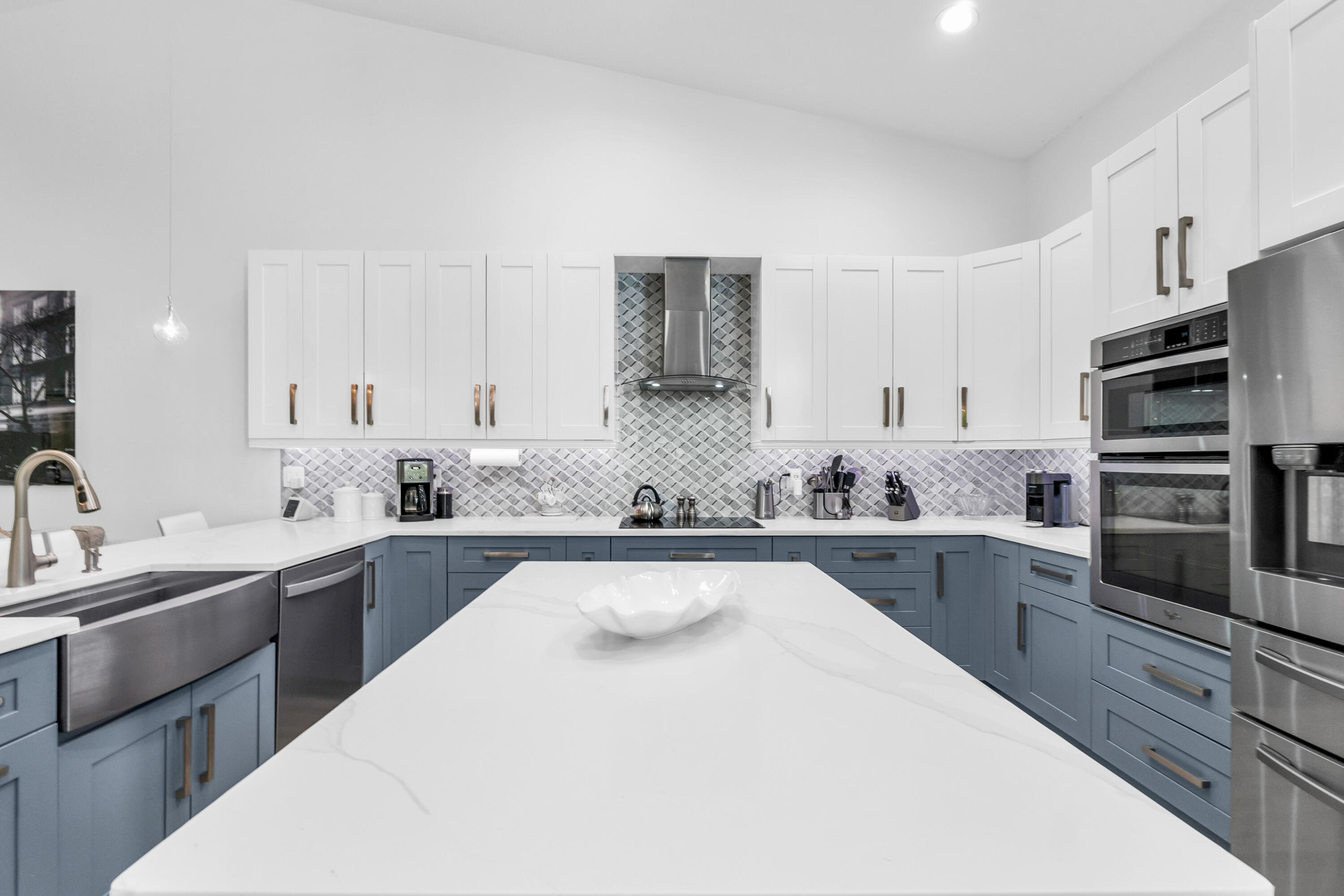 8255 Vía Bella Boca Raton, FL 33496 - Photo 13 of 67 10