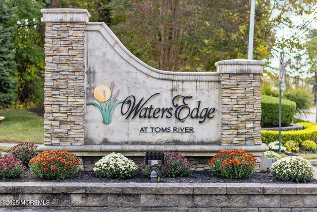 a sign that is on the side of a building