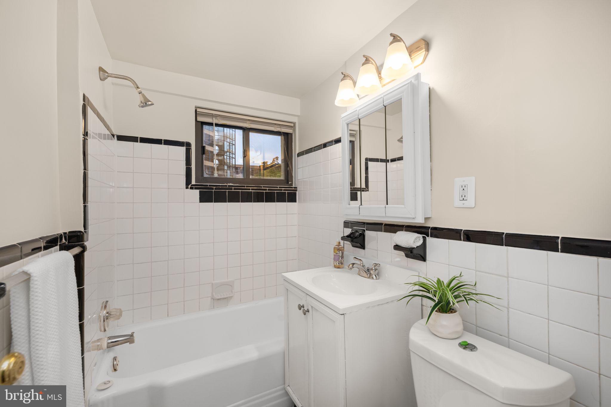 2141 I Street Northwest, Unit 204 Washington, DC 20037 - Photo 13 of 28 Bathroom