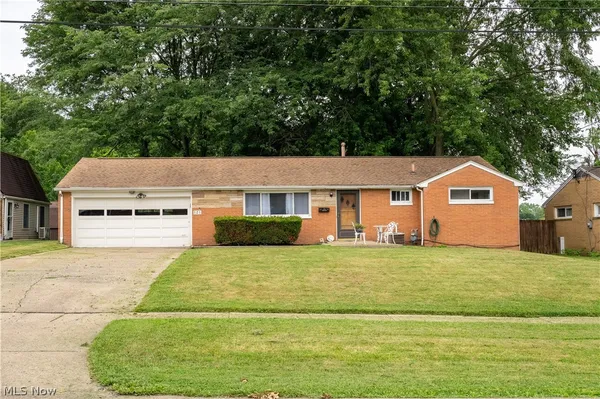 $157,000 | 121 Florence Avenue, Alliance, OH 44601