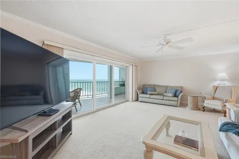 $999,000 | 3951 Gulf Shore Boulevard North, Unit 302, Naples, FL 34103