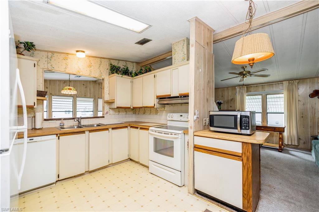 105 Barefoot Williams Road, Unit 217 Naples, FL 34113 - Photo 5 of 17 Gallery Image 5
