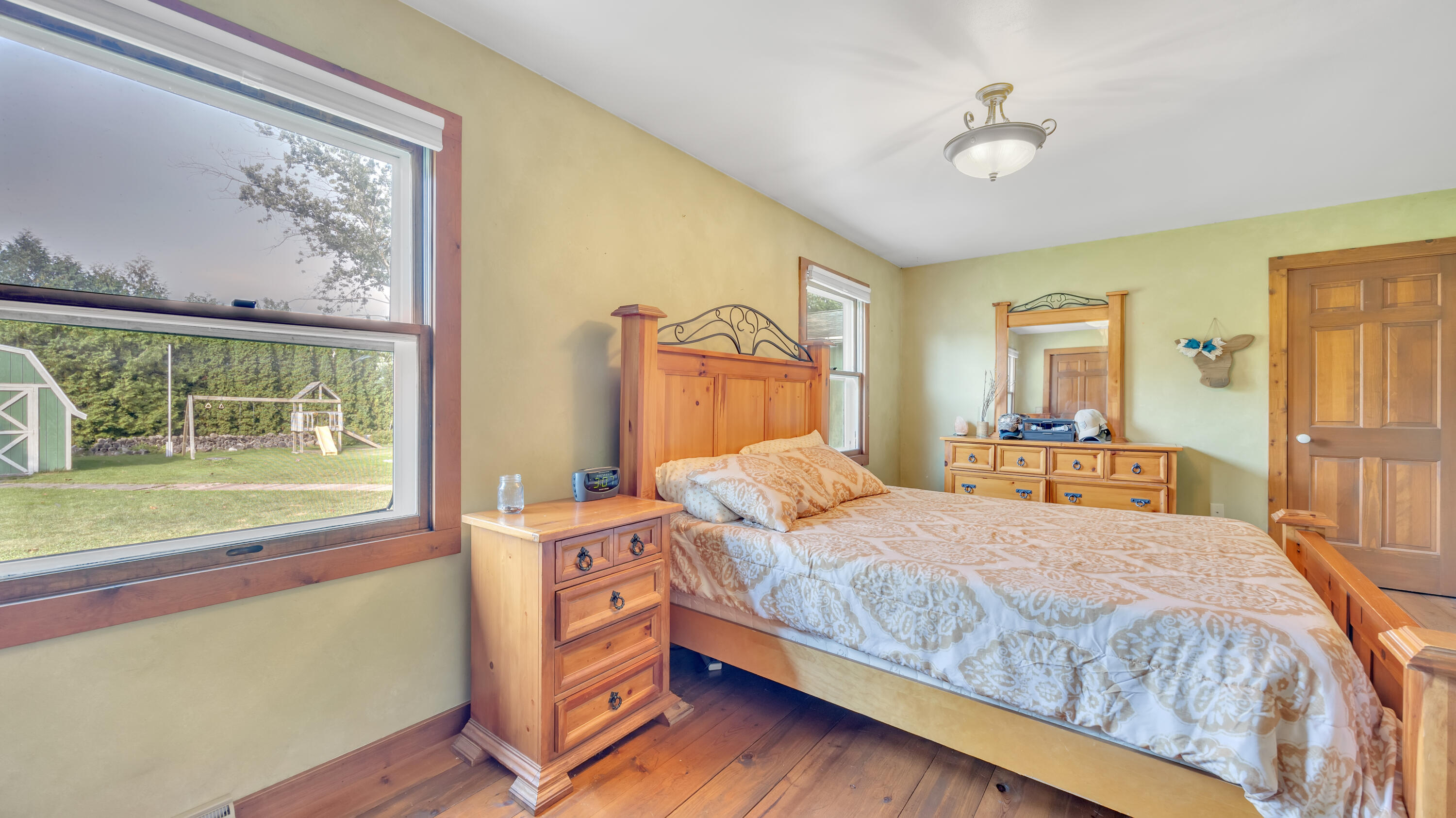 1436 West Washington Avenue Cleveland, WI 53015 - Photo 11 of 38 Primary Bedroom