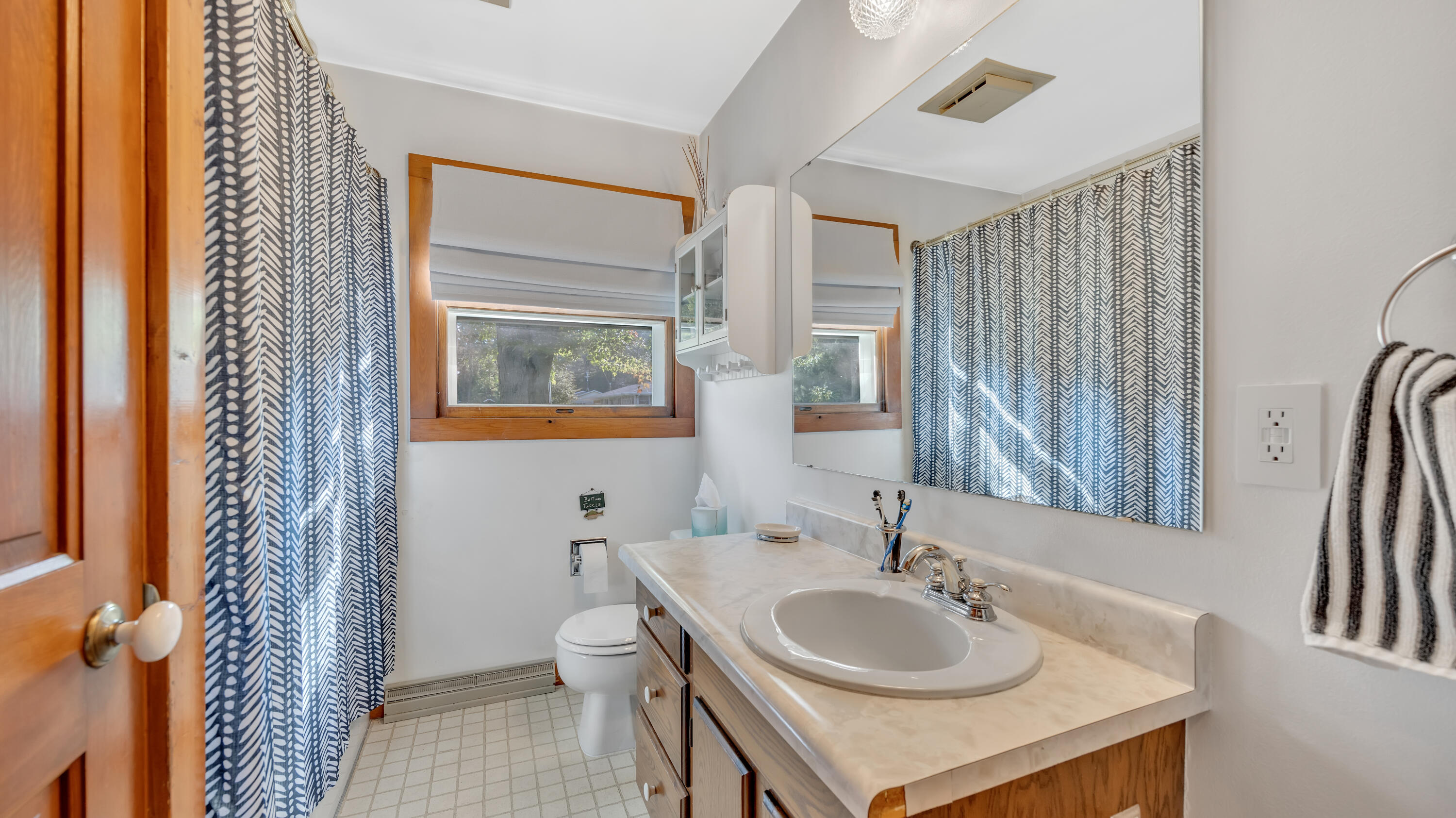 1436 West Washington Avenue Cleveland, WI 53015 - Photo 13 of 38 Bathroom