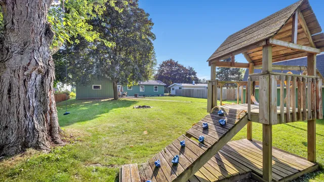 $270,000 | 1436 West Washington Avenue, Cleveland, WI 53015