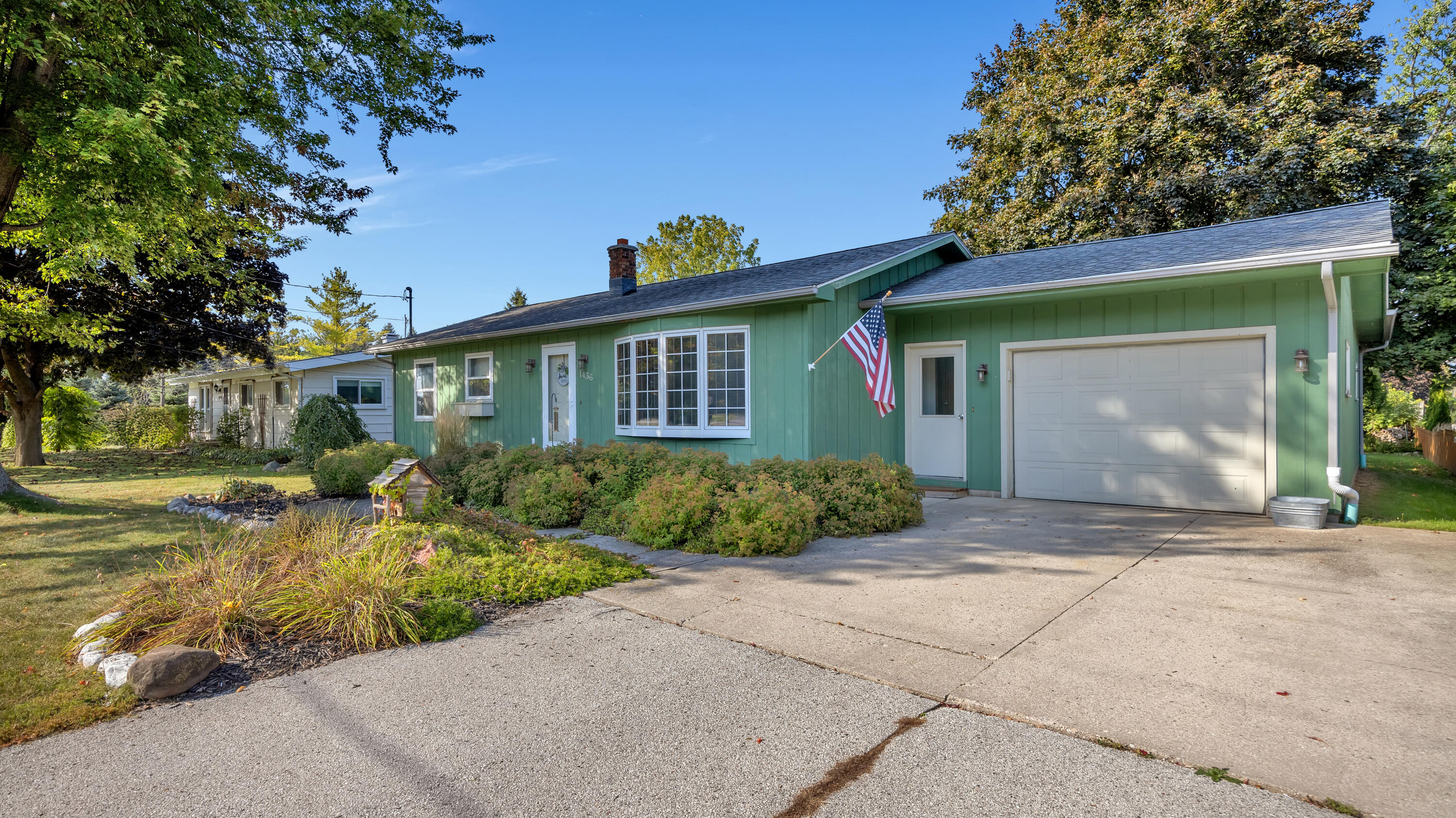 1436 West Washington Avenue Cleveland, WI 53015 - Photo 33 of 38 Front