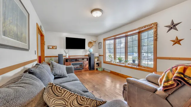 $270,000 | 1436 West Washington Avenue, Cleveland, WI 53015