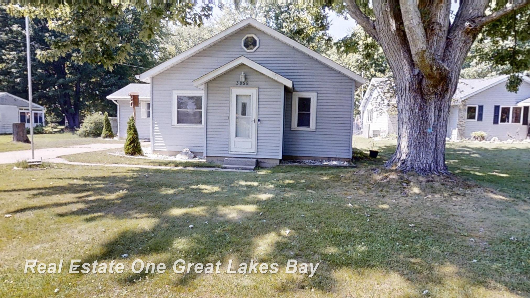 3858 Clutier Road Saginaw, MI 48601 - Photo 2 of 17